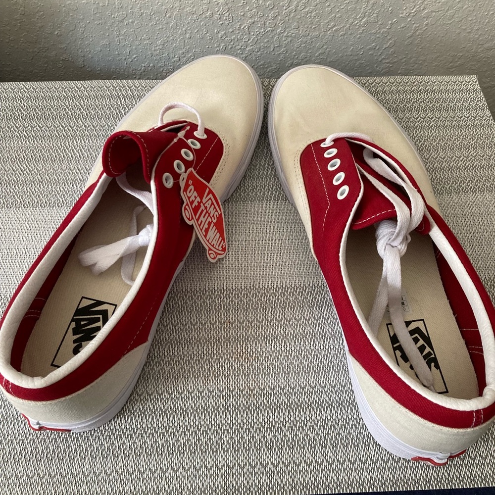 SOLD NWT Mens Old Skool Sued Vans